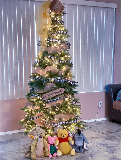 Winnie Pooh Christmas Tree, Winnie The Pooh Christmas Tree Topper, Winnie The Pooh Christmas Tree Ideas, Winnie The Pooh Christmas Decorations, Diy Hunny Pot, Winnie Christmas, Winnie The Pooh Christmas Tree, Winnie The Pooh Tree, Winnie The Pooh Diy