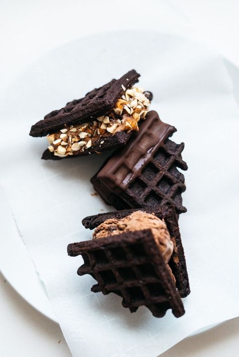 Dark Cocoa Waffle Ice Cream Sandwiches Waffle Ice Cream Sandwich, Waffle Ice Cream, Chocolate Waffles, Waffle Sandwich, Ice Cream Sandwiches, Waffle Recipes, Cooking Food, Ice Cream Sandwich, Cream Recipes