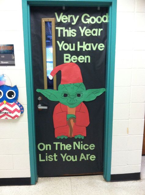 Star Wars Christmas Yoda Classroom Door Star Wars Christmas Bulletin Board, Star Wars Christmas Door Decorations, Classroom Door Decoration Ideas, Star Wars Classroom Theme, Winter Classroom Door, Star Wars Classroom, Diy Christmas Door Decorations, Door Decoration Ideas, Holiday Door Decorations