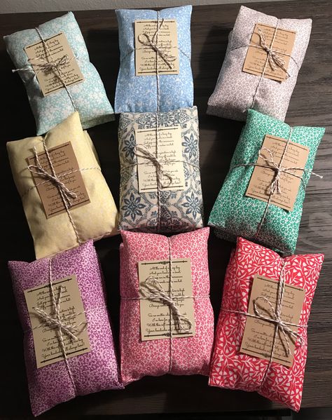 Diy Birthday Gifts For Sister, Rice Heating Pad, Packet Design, Rice Heating Pads, Packaging Ideas Business, Small Business Packaging Ideas, Wine Gift Baskets, Handmade Packaging, Mothers Day Crafts For Kids