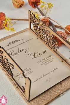 Wooden Wedding Invitations, Wedding Invitation Rustic, Elegant Wedding Invitation Card, Wedding Invitations Leaves, Dark Sense Of Humor, Projets Cricut, Laser Cut Invitation, White Wedding Invitations, Acrylic Wedding Invitations