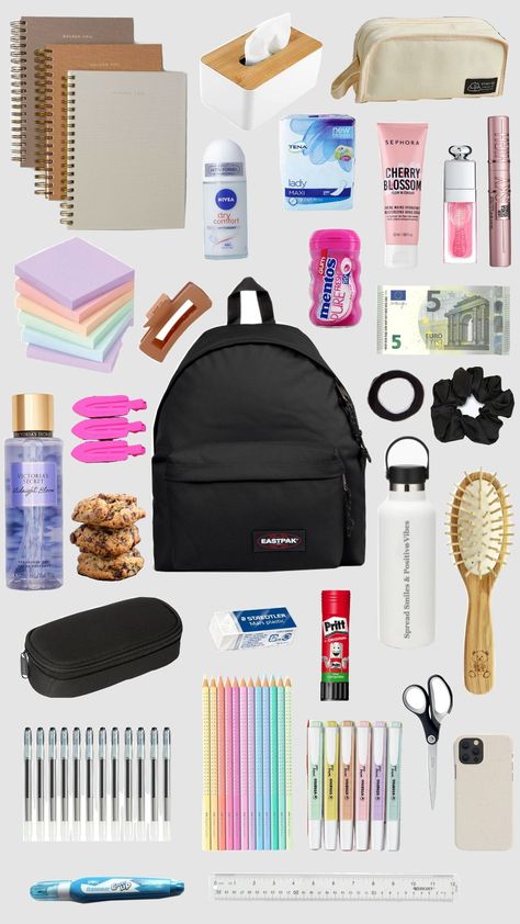 Clean Girl School Bag, Things To Pack In Your School Bag, College Bags For Girls Student, Summer Bag Essentials, Schul Survival Kits, Road Trip Bag, Middle School Essentials, School Emergency Kit, School Backpack Essentials