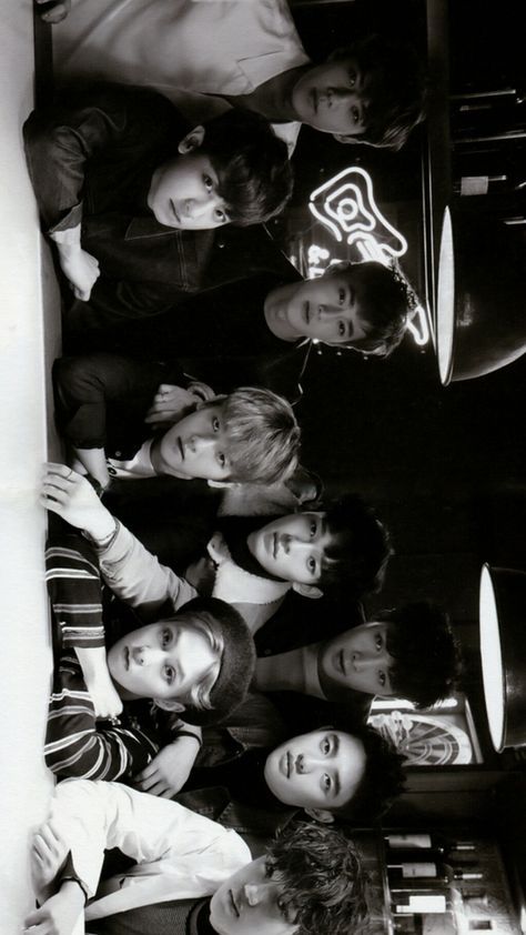 Exo Group Photo Ot9 Cute, Exo Group Photo, Exo For Life, Exo Ot9, Exo Group, Exo Background, Exo Concert, Exo Lockscreen, Exo Kyungsoo