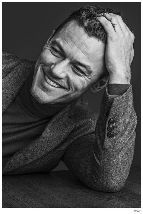 Luke Evans Stars in WWD Photo Shoot to Promote Dracula Untold image Luke Evans WWD 006 Luke Evans Bard, Gaston Beauty And The Beast, Dracula Untold, Male Portrait Poses, The Beast Movie, Womens Wear Daily, Headshot Poses, Men Photoshoot, Men Photography