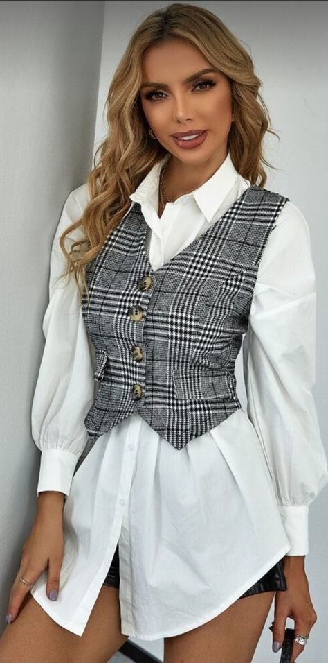 Long Sleeve Jersey Outfit, Waistcoat Outfits, Waistcoat Outfit Women, Natural Clothing Style, Waistcoat Outfit, Cute Office Outfits, Vest Outfits For Women, Black Waistcoat, Women Blazers