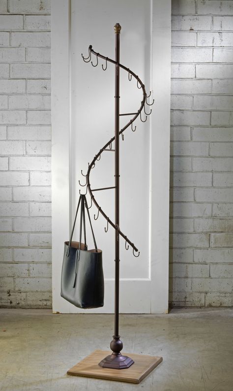 Hand Bag Rack Ideas, Purse Rack Stand, Purse Rack Ideas Bedrooms, Purse Hanger Ideas, Purse Rack Ideas, Boutique Shop Interior, Wall Shoe Storage, Bags Hanger, Purse Rack