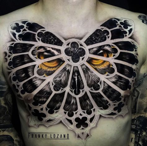 Tato Geisha, Vogel Tattoo, Pieces Tattoo, Chest Piece Tattoos, Chest Tattoo Men, World Tattoo, Chest Piece, Owl Tattoo, Grey Tattoo