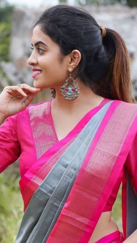 Front Blouse Designs, Black Blouse Designs, Saree Jacket, Saree Jacket Designs, Pattern Blouses, Fashionable Saree, Jacket Designs, Blouses Designs, Fashionable Saree Blouse Designs