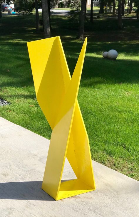 Modern Garden Sculpture, Large Garden Sculpture, Mid Century Modern Garden, Large Garden, Steel Sculpture, Garden Art Sculptures, Outdoor Sculpture, Mid Century Modern Art, Landscape Projects