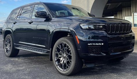 Jeep Grand Cherokee 2024, Keep Grand Cherokee, Cars Mustang, Muscle Cars Mustang, Cars Collection, First Cars, Car Ideas, High Altitude, Pretty Cars