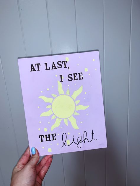 Easy Tangled Paintings For Beginners, Simple Tangled Painting, Repunzal Painting Ideas, Tangled Painting Ideas Easy, Senior Tile Painting Ideas, Disney Themed Senior Parking Spots, Tangled Room Ideas, Easy Painting Ideas On Canvas Disney, Tangled Parking Spot Painting