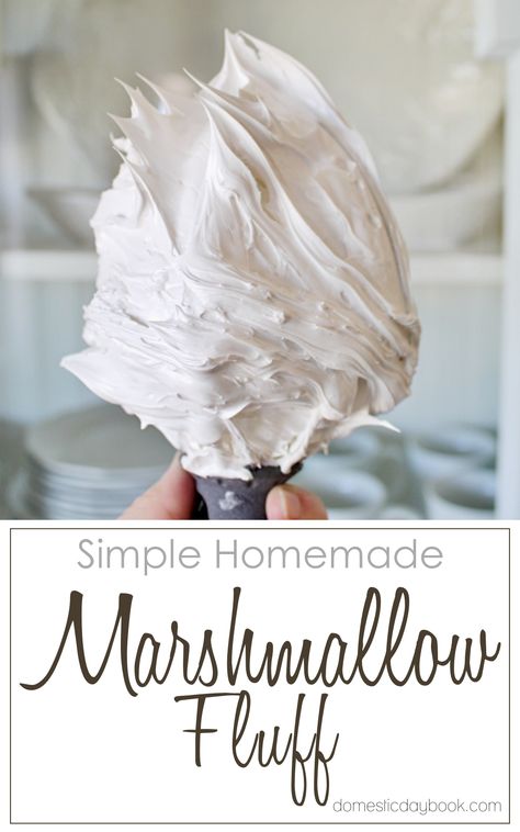 Homemade Marshmallow Fluff Marshmallow Fluff Frosting, Marshmallow Fluff Recipes, Homemade Marshmallow Fluff, Gourmet Hot Chocolate, Christmas Pastries, Buttermilk Pancakes Fluffy, Homemade Marshmallow, How To Make Marshmallows, Oatmeal Cream Pies