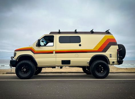 For Sale: A 6.8 Liter V10-Powered Ford E-350 4×4 Sportsmobile Camper 4x4 Van For Sale, Sportsmobile 4x4, Ford Van Conversion, Conversion Vans For Sale, Ford E350, Volkswagen Type 2, T4 Transporter, 4x4 Van, Ford Van