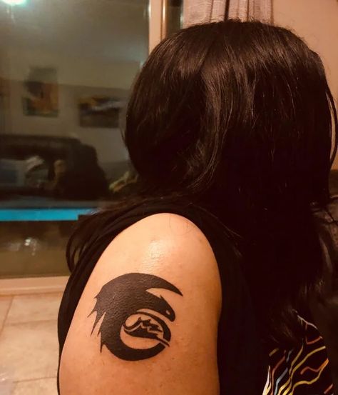 Toothless Tattoo, Arte Grunge, Henna Tattoo Designs Simple, Tattoo Now, Doodle Tattoo, Cute Little Tattoos, Hot Tattoos, Dream Tattoos, Dope Tattoos