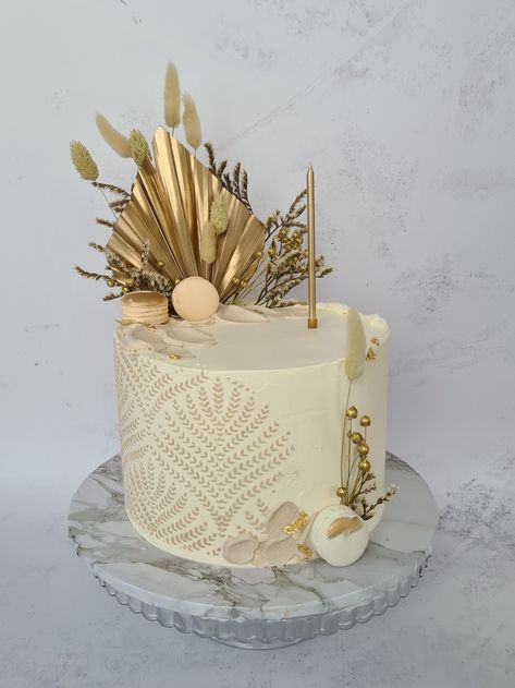 Wedding And Birthday Cake Together, Boho Cake Ideas, Boho Birthday Cake, Mario Birthday Cake, 19th Birthday Cakes, Flower Cake Design, Ocean Cakes, 80 Birthday Cake, Boho Cake