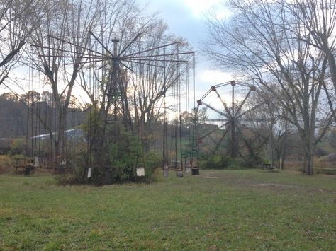 Lake Shawnee Amusement Park, Abandoned Theme Parks, Mysterious Universe, Abandoned Amusement Park, Abandoned Amusement Parks, Most Haunted Places, Scary Places, Roadside Attractions, Most Haunted