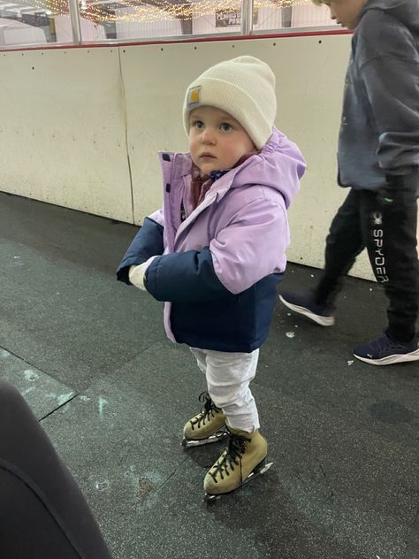 Toddler Ice Skating, Kids Ice Skates, Kids Skates, Figure Skater, Mini Me, Ice Skating, Figure Skating, Baby Fever, Toddler Girl