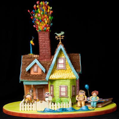 15 Amazing Gingerbread Houses - This Old House Gingerbread House Competition, Gingerbread House Ideas, All Things Gingerbread, Santa Express, Gingerbread Village, Rolling Fondant, Christmas Gingerbread House, Chocolate Fondant, German Christmas