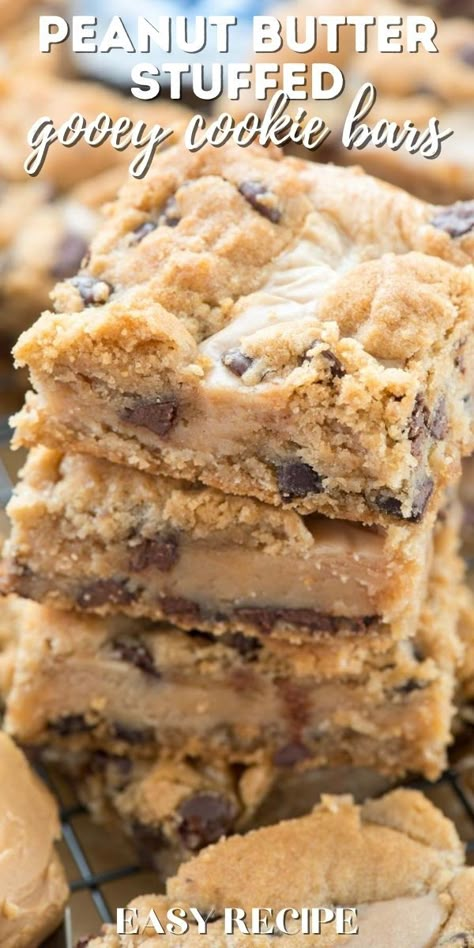 Gooey Cookie Bars, Peanut Butter Chocolate Chip Cookie, Cookie Bars Easy, Gooey Bars, Crazy For Crust, Gooey Cookies, Easy Chocolate Chip Cookies, Peanut Butter Chocolate Chip Cookies, Dessert Bar Recipe