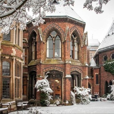 Pretty Brick Houses, Brick Manor House, Westbury House, Long Island House, Dark Academia Aesthetic, Gothic Architecture, Pretty House, Beautiful Architecture, Beautiful Buildings