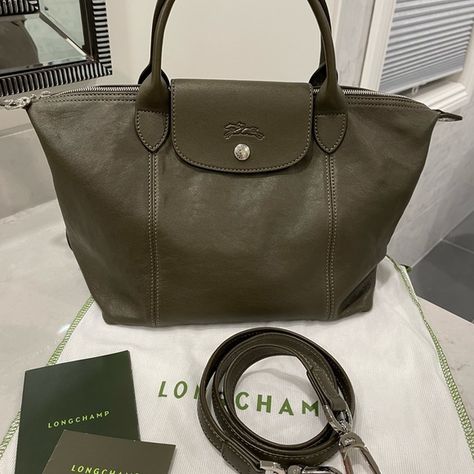 longchamp LE PLIAGE CUIR Top handle bag S Leather Longchamp, Perfect Person, Longchamp Bag, Longchamp Handbags, Iphone 1, Christmas Letter, Bag Ideas, Birthday List, Pretty Bags