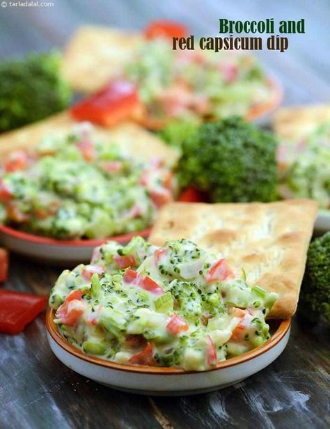 Broccoli and Red Capsicum Dip recipe Capsicum Dip, Broccoli Dip, Veg Starter Recipes, Capsicum Recipes, Dip Recipes Hot, Recipes Broccoli, Crunchy Veggies, Veg Snacks, Resep Salad