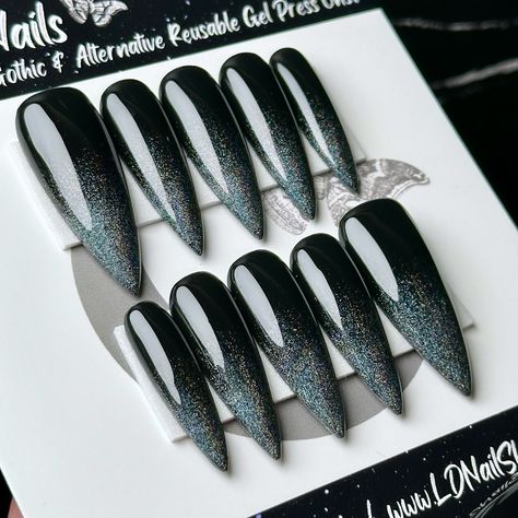 🖤 New: Holo Black Ombré Press On Nail Set 🖤 These are about as hot as the weather here right now 😂 How’s thing where you are today? 🥵 Black On Black Nails, Black Nails Glitter, Black Press On Nails, Press On Nails Black, Nails With Black, Glitter Tips, Alcohol Pads, Witchy Nails, Nails Fake