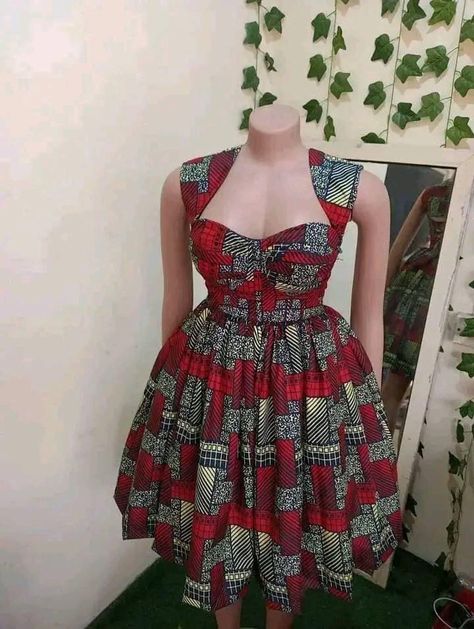 Ankara Corset Styles For Ladies, Short Chitenge Dress, Nigeria Ankara Styles, Casual Ankara Dresses, Different Neck Designs, Kitenge Dress Designs, Chitenge Dresses, Chitenge Outfits, Simple Dress Styles