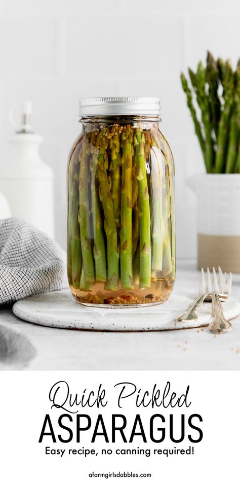 Pickled Asparagus Recipe, Canning Asparagus, Easy Pickle, Pickled Asparagus, Refreshing Snacks, Refrigerator Pickles, Relish Trays, Pickled Veggies, Fresh Asparagus