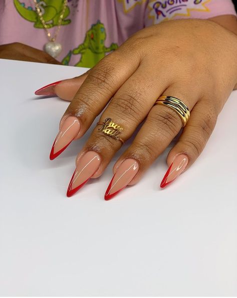 Red Tip Nails, Almond Nails Red, Almond Shaped Nails Designs, Red Stiletto Nails, Almond Nails French, Stilleto Nails Designs, Stiletto Nail Art, Short Gel Nails, Classy Nail Designs