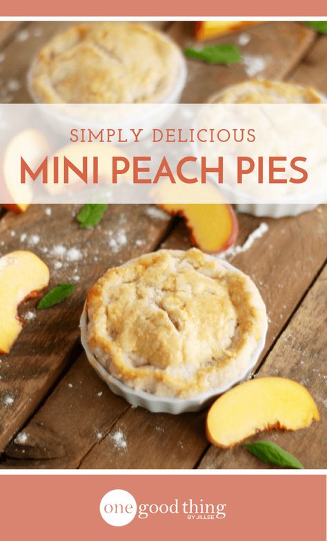 Savor the flavors of summertime by making these cute and delicious Mini Peach Pies. They're easy to make, even for pie novices! Mini Peach Pies, Small Pies, Peach Pies, Peach Dessert, Peach Recipes, Eating Fresh, Peach Desserts, Pies Maker, Country Cook