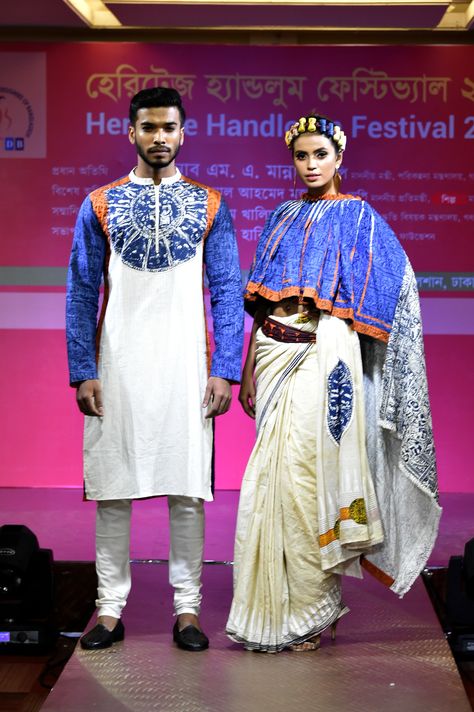 Bangladeshi models present clothing with native cultural characteristics during the Heritage Handloom Festival 2019 in Dhaka, Bangladesh, Bangladesh Outfit, Bangladeshi Fashion, Bangladeshi Clothes, Bangladesh Clothing, Bangladesh Fashion, Fantasy Universe, Famous Dress, Global Dress, Asian Countries