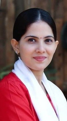 Jaya Kishori Ji Pics, Kishori Ji Hd Wallpaper, Jaya Kishori Ji Hd Wallpaper, Jaya Kishori Ji, Samyuktha Menon, Online Friendship, Seductive Eyes, Female Samurai, Beauty Paintings