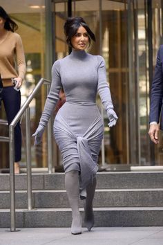 Gloved Dress, Kardashian Girls, Kim Kardashian Outfits, Kardashian Outfit, Kim Kardashian Style, Curvy Women Outfits, Indian Bridal Outfits, Grey Outfit, Kardashian Style