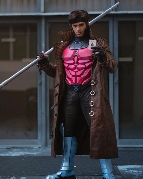 “Remy Plays For Keeps” 🔥🃏🔥 @alteregoprodigy as Gambit Photographed & Edited by @parker_photography_ Gambit Base Suit by @leatherfashionvalley Armor modeled by @aegidiusdesigns Armor printed/molded/casted by @replica_industries Trench Coat by @celebrityjackets Ace of Spades by @givewave.studios #GambitXMen #XMenGambit #Gambit #RemyLebeau #XMen #XMenComics #XMenUniverse #UncannyXMen #MutantAndProud #Marvel #MarvelComics #MarvelUniverse #Mutant #GambitCosplay #XMenCosplay #MarvelCosplay #Cos... Halloween Costume Female, Gambit Cosplay, Xmen Cosplay, Remy Lebeau, Men Costume, Xmen Comics, Playing For Keeps, For Keeps, Art Men