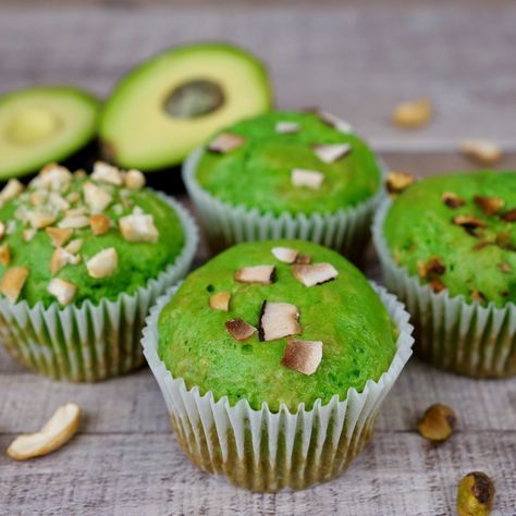 Eggless Dairy-Free Oil Free Avocado Cupcakes Vegan Banana Cookies, Avocado Cupcakes, Microwave Recipes Dessert, Puff Pastry Recipes Appetizers, Vegan Banana Pancakes, Vegan Apple Crisp, Vegan Chocolate Cupcakes, Microwave Dessert, Dessert Recipes Cookies