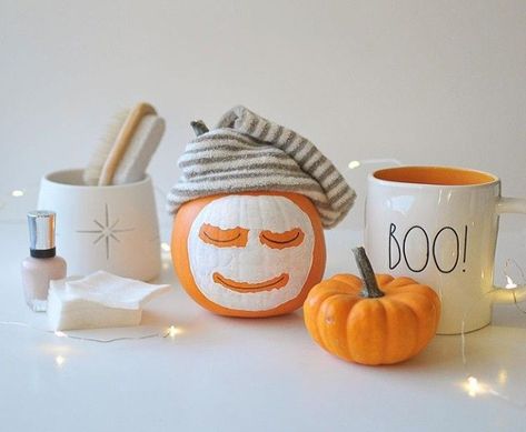 Spooky Skincare, Cute Painted Pumpkin Ideas, Holistic Esthetician, Pumpkin Facial, Pumpkin Painting Party, Fall Allergies, Skin Care Pictures, Easy Pumpkin Carving, Skin Facts