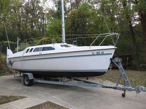 Hunter Sailboats, Sailboat Trailer, Camper Tops, Sailboats For Sale, Boat Trailers, Below Deck, Seat Storage, Yacht For Sale, Outboard Motors