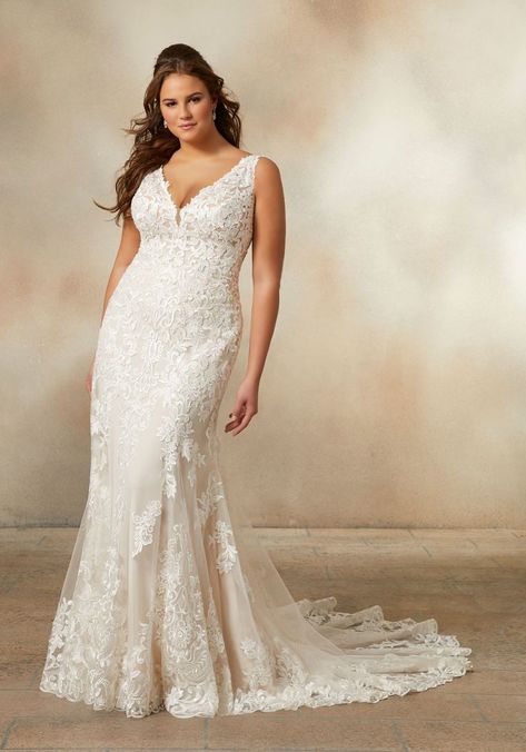 For The Love Of Curvy Brides - Wedding Dress Inspiration    #curvybride #curvybridaldress #wedding #weddingdress #beconfident #bodyconfidence  #curvy #plussize #curvygirl #plussizefashion #bodypositive #curvyfashion #curves #bodypositivity #loveyourself #effyourbeautystandards Mockingbird Bridal, Classy Evening Gowns, Plus Wedding Dresses, Western Wedding Dresses, A Line Bridal Gowns, Plus Size Wedding Gowns, Curvy Bride, Lace Ball Gowns, A Wedding Dress