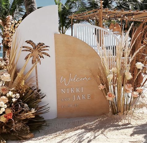 Beach Engagement Party, Pampas Decor, Mexico Boho, Boho Desert Wedding, Cocktail Decor, Beach Wedding Signs, Cocktail Decoration, Boho Desert, Wedding Backdrops