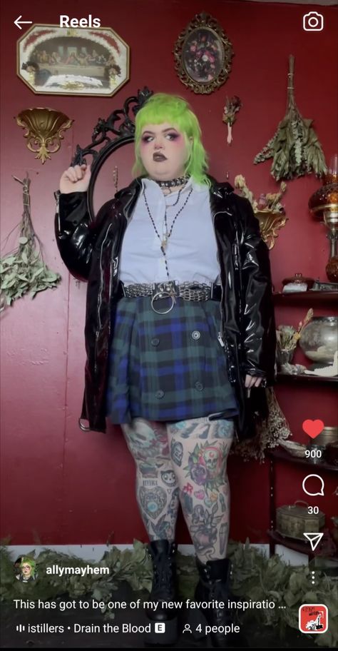 Alt Outfit Inspo Plus Size, Mall Goth Plus Size, Plus Size Scene, Plus Size Mall Goth, Plus Size Alt Fashion Winter, Enby Vibes, Therapy Outfits, 2000s Alt Fashion Plus Size, Plus Size Punk Fashion