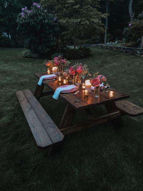 Deck Date Night Ideas, Outside Date Ideas Backyards, Patio Date Night Ideas, Backyard Date Ideas, Patio Date Night, Garden Date Night, Backyard Styling, Outdoor Dinner Date, Outdoor Date Night