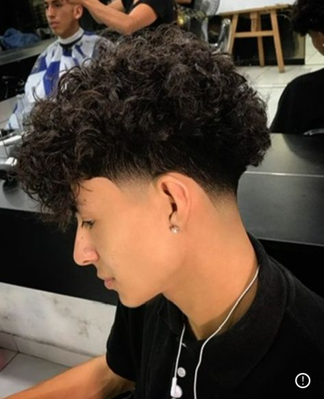 Curly Hair Mid Taper, Tapered Curly Hair, Curly Drop Fade, Mid Taper Curly Hair, Mid Taper Fade Haircut Curly, Taper Fade Haircut Curly Hair, Curly Hair Taper, Low Fade Curly Hair, Curly Taper Fade