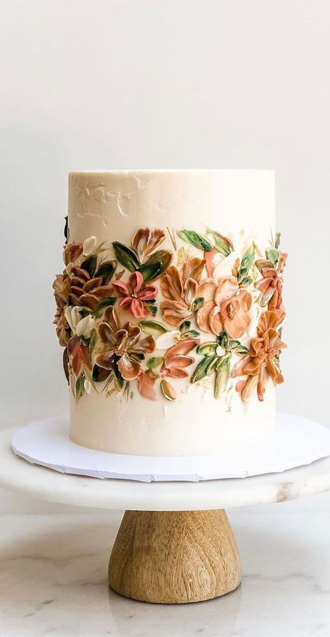 Mar 20, 2021 - 8. Early fall floral abstraction Simplicity is key. This creamy white cake added pretty early fall floral around the cake. This pretty cake by lila.cakeshop  Explore more beautiful cake inspiration : lila.cakeshop  | See more wedding cake featured on fabmood‘s instagram page. Mini Torte, Fall Cakes, Painted Cakes, Pretty Birthday Cakes, Wedding Cake Inspiration, Floral Cake, White Cake, Wedding Cake Designs, Early Fall