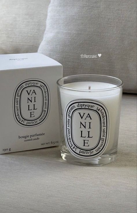 Dyptique Candles, Diptique Candle, Diptyque Candles, Vanilla Scented Candles, House Essentials, Vanilla Candle, Candle Aesthetic, Vanilla Latte, Candle Collection