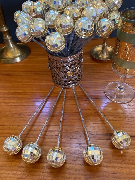 Disco Ball Swizzle Sticks Drink Stirrers Party Favors Set | Etsy 80s Birthday Parties, 70's Disco, Disco Glam, Drink Marker, Holiday Cocktail Party, Ball Birthday, Baby Favors, Stick Photo, Drink Stirrers