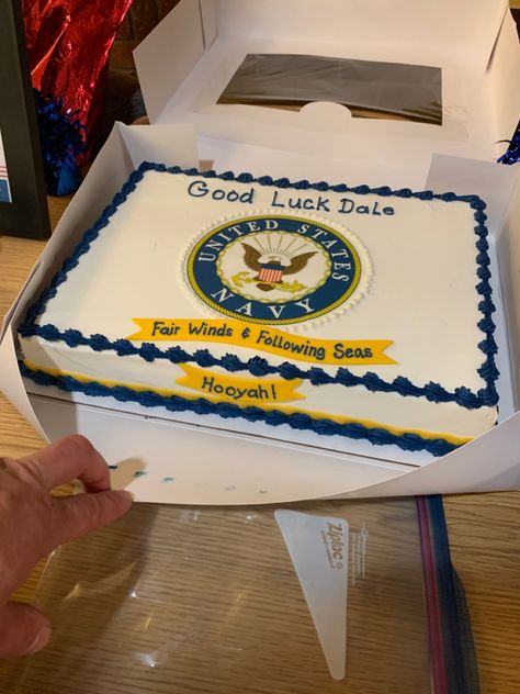 Navy Retirement Cakes, Boot Camp Cake, Army Major Promotion Cake, Us Navy Cake, Coast Guard Cake Ideas, Warrant Officer Promotion Cake, Navy Party Themes, Camp Cake, Navy Party Decorations