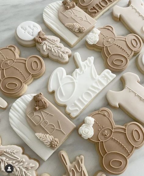 Boho Teddy Bear Cookies, Gender Neutral Gender Reveal Cake, Bear Theme Shower Ideas, Gender Desserts, Twin Cupcakes Ideas, Boho Gender Reveal Party Ideas, Neutral Gender Reveal Outfit For Mom, Teddy Bear Theme Cookies, Gender Neutral Teddy Bear Nursery