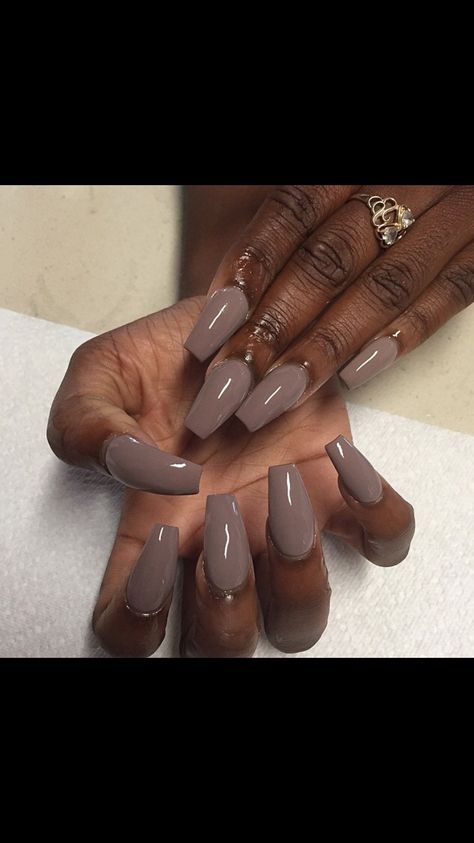 Brown Nails Art, Nail Dipping Powder Colors, Fall Toe Nails, Brown Nail Art, Ombre Nail Designs, Dip Powder Nails, Brown Nails, Dipped Nails, Birthday Nails