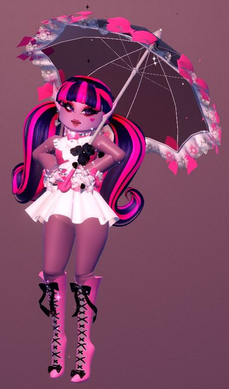 Draculora Royal High, Draculara Royale High Fit, Clawdeen Wolf Royale High Outfit, Monster High In Royale High, Haunted Rh Outfit, Royal High Vampire Outfit, Royal High Monster High, Draculaura Royale High Outfit, Royale High Gothic Wardrobe